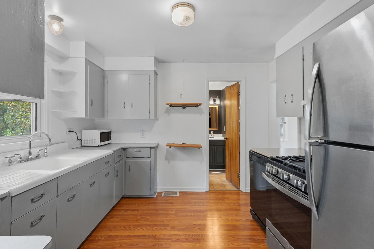 Interior, Kitchen, Stainless Steel Appliances, Wood Texture Flooring