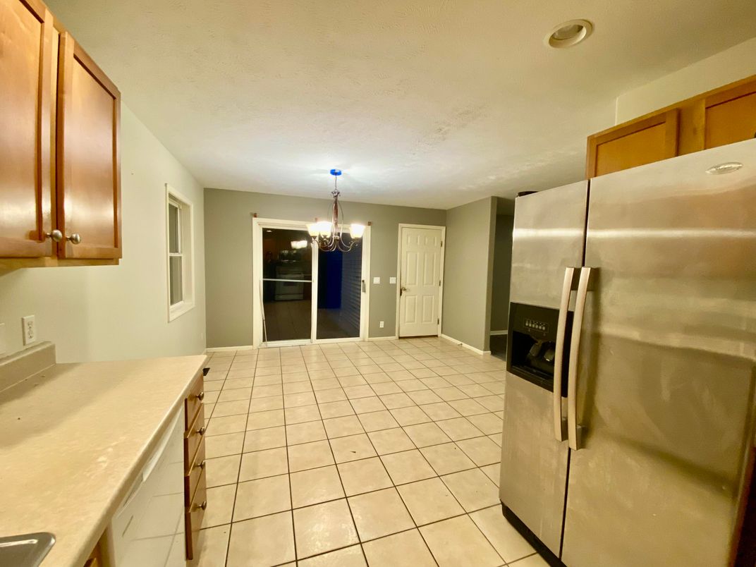 Chandelier, Empty room, Interior, Kitchen