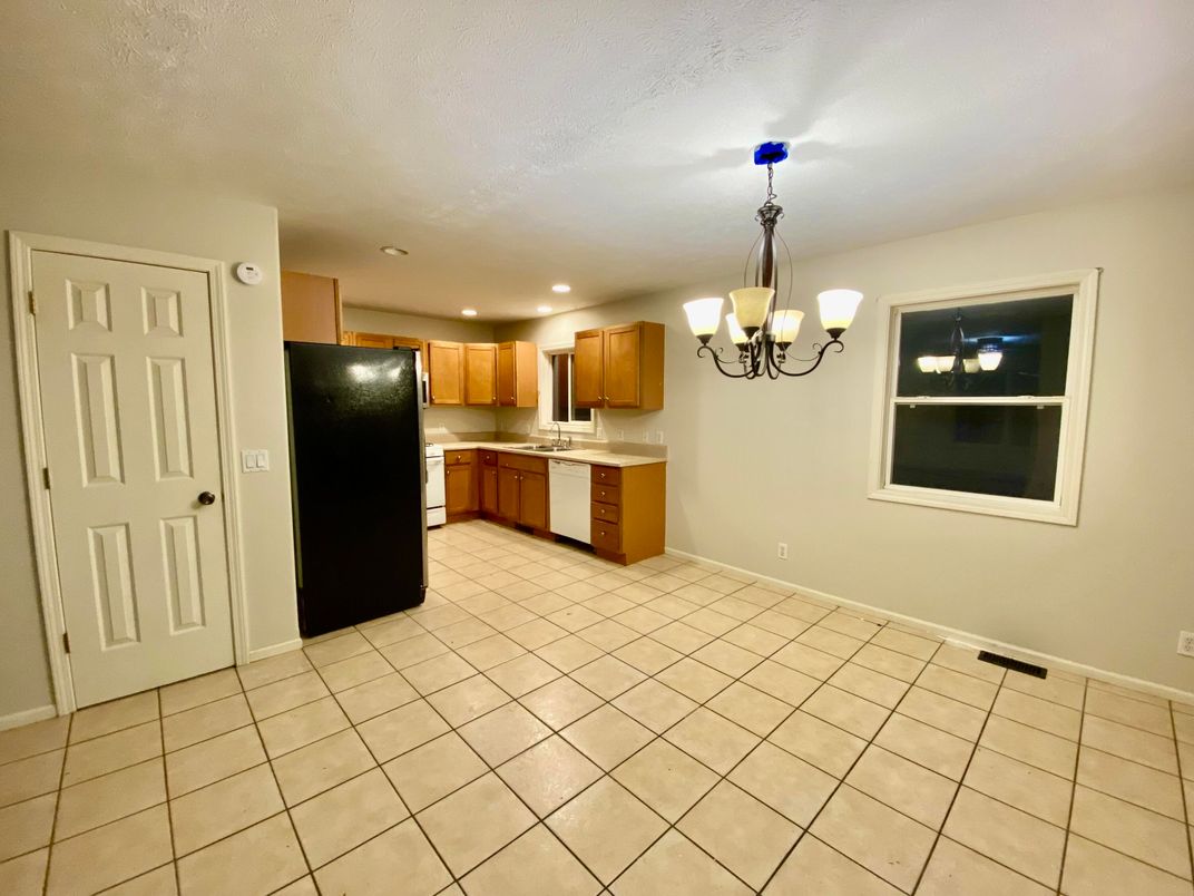 Chandelier, Interior, Kitchen, Recessed Lighting