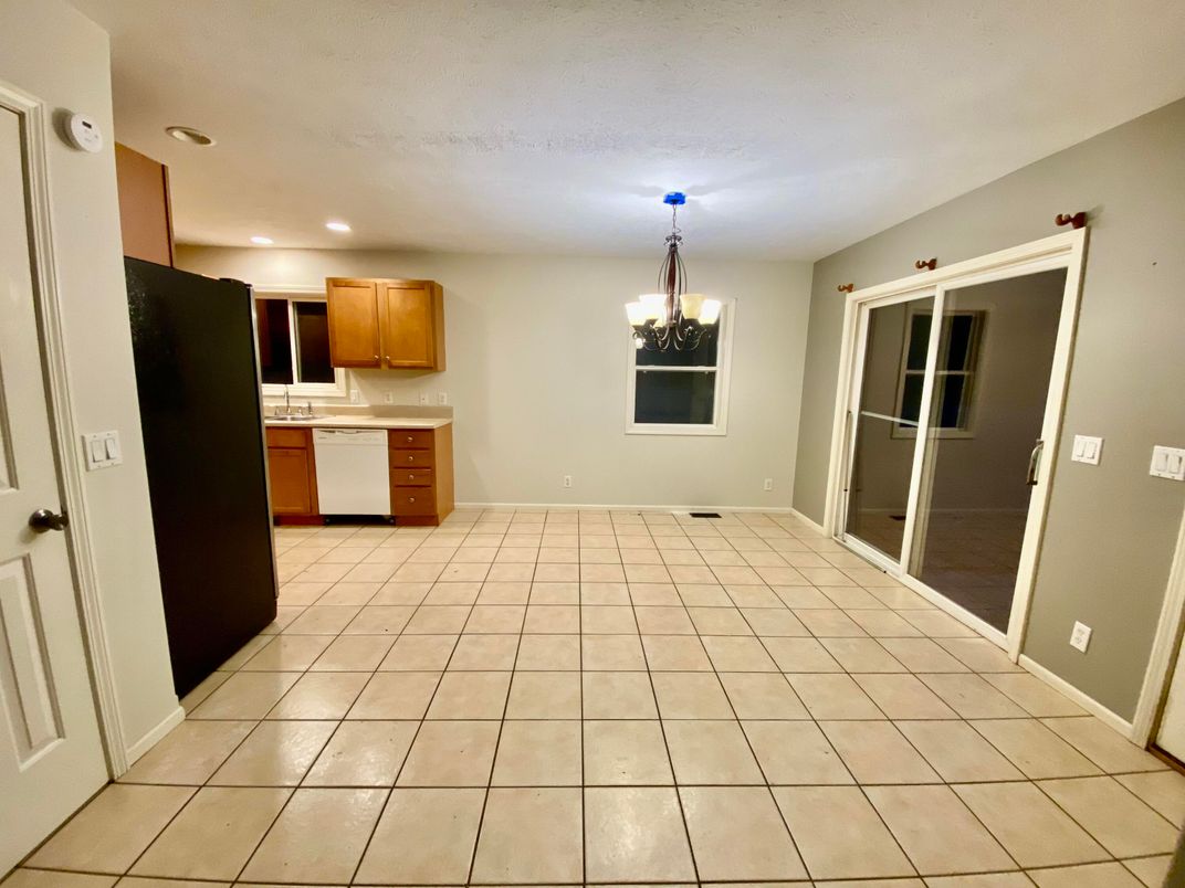 Chandelier, Interior, Kitchen, Recessed Lighting