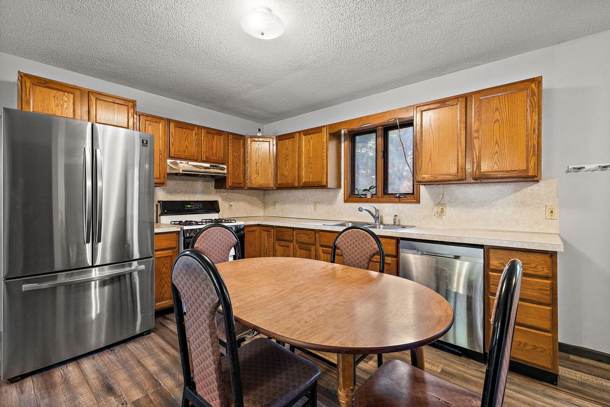 Dining room, Interior, Kitchen, Stainless Steel Appliances, Wood Texture Flooring
