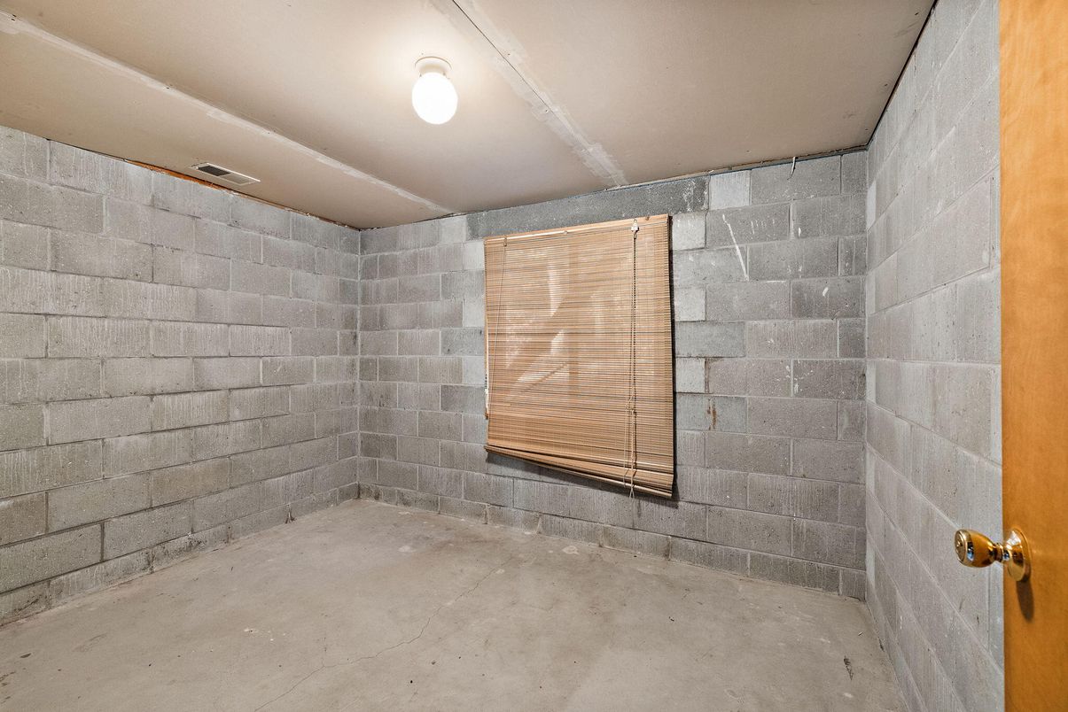 Empty room, Interior, Stone Walls