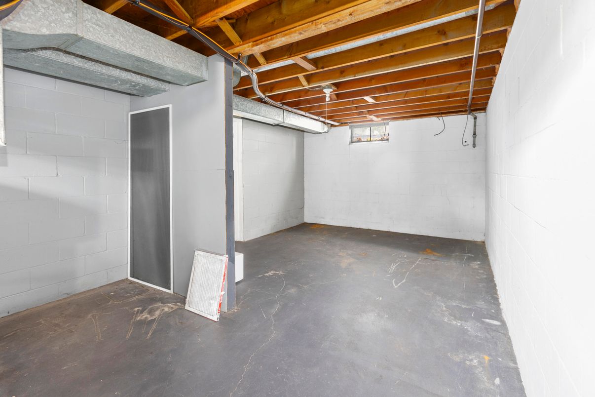 Interior, Wooden Beams