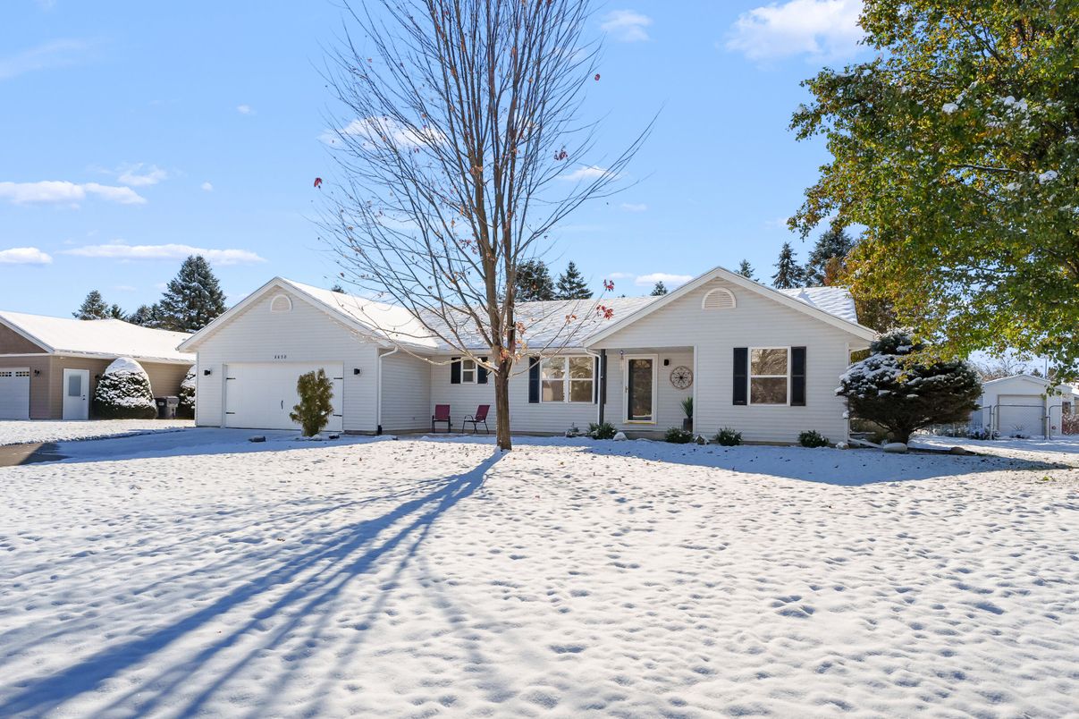 Attached, Backyard, Exterior, Facade, Ranch