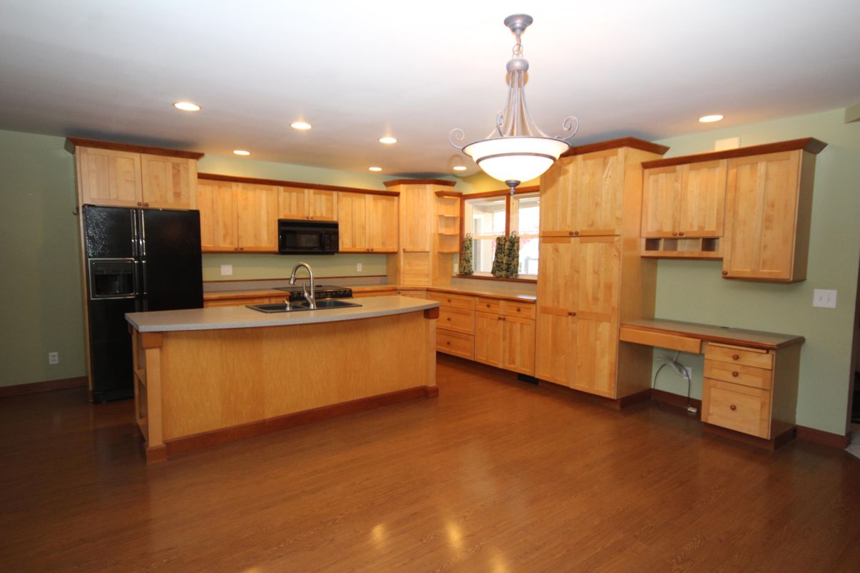 Interior, Kitchen, Pendant Lights, Recessed Lighting, Wood Texture Flooring