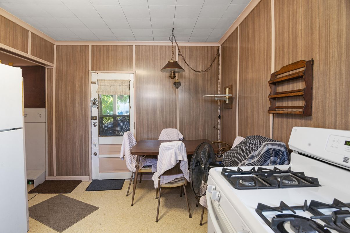 Dining room, Interior, Kitchen, Pendant Lights, Wooden Walls