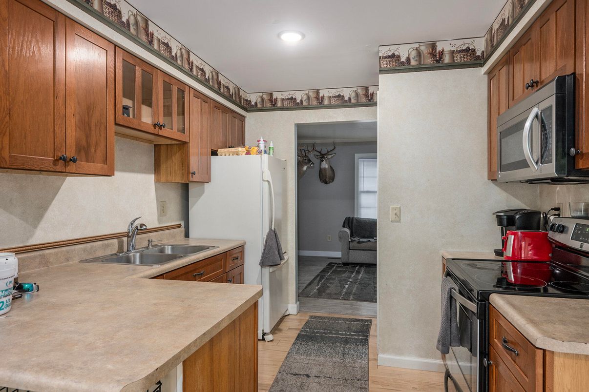 Interior, Kitchen, Recessed Lighting, Wood Texture Flooring