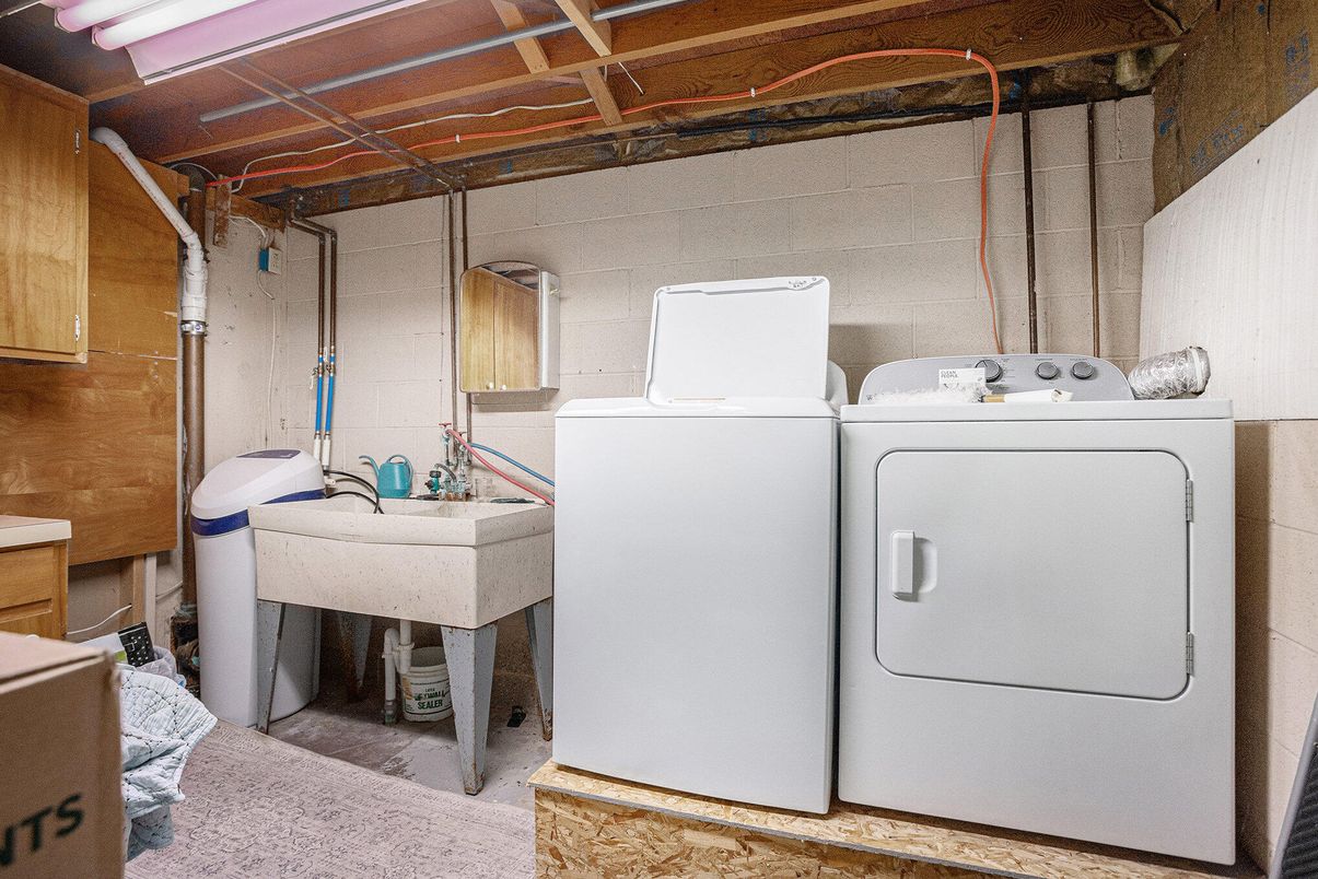 Interior, Utility Closets, Washer