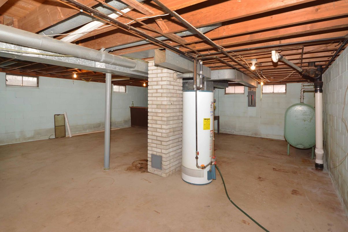 Interior, Wooden Beams