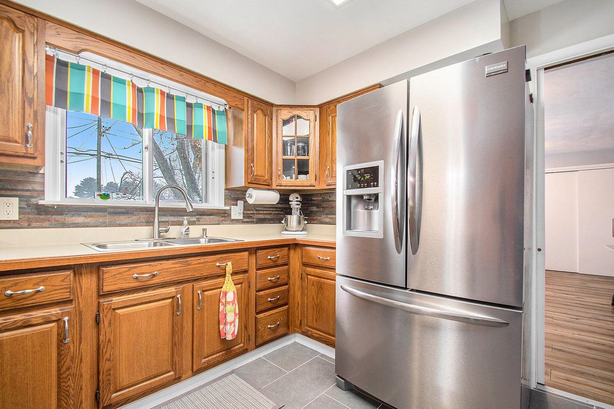 Interior, Kitchen, Stainless Steel Appliances