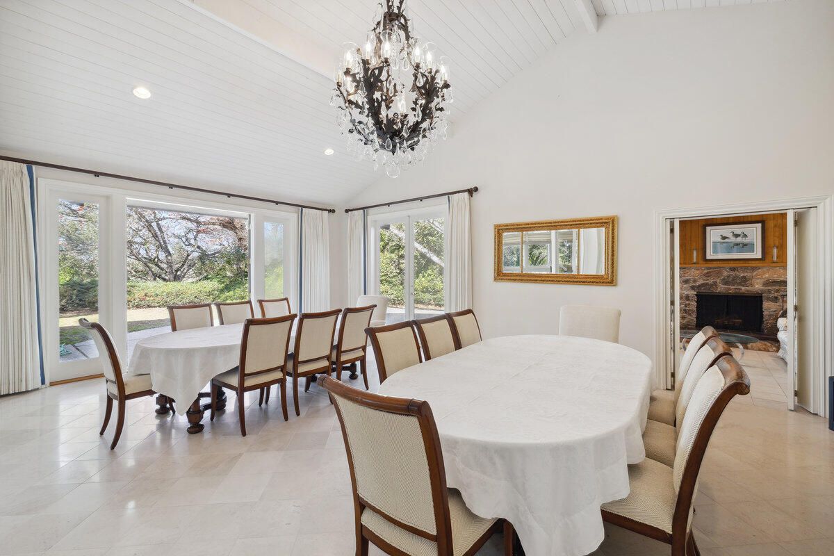 Chandelier, Dining room, Fireplace, Interior, Recessed Lighting
