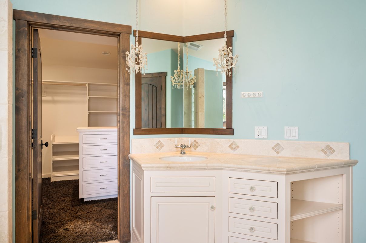 Bathroom, Dual Sink Vanities, Interior, Walk-in Closets