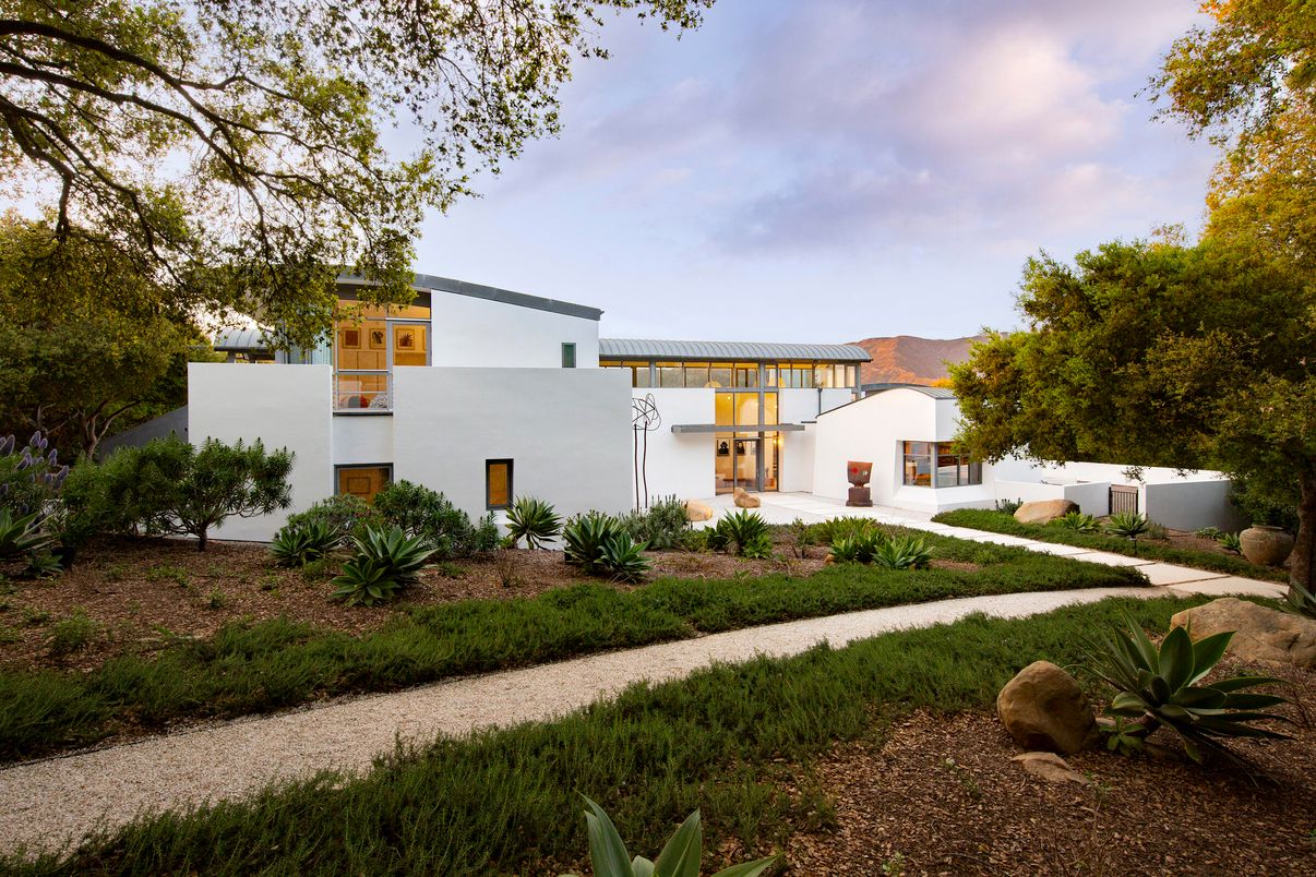 Backyard, Exterior, Facade, Spanish Mediterranean