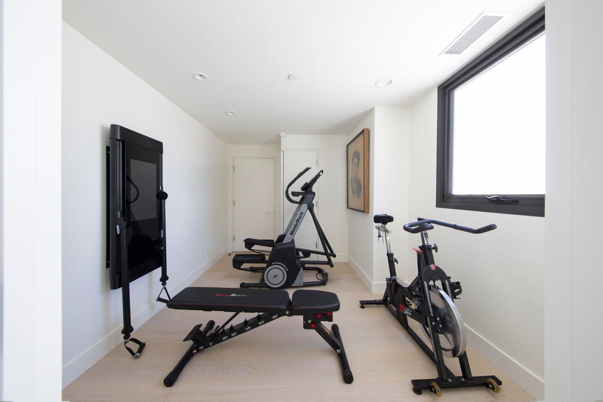 Fitness Equipment, Interior, Recessed Lighting, Wood Texture Flooring