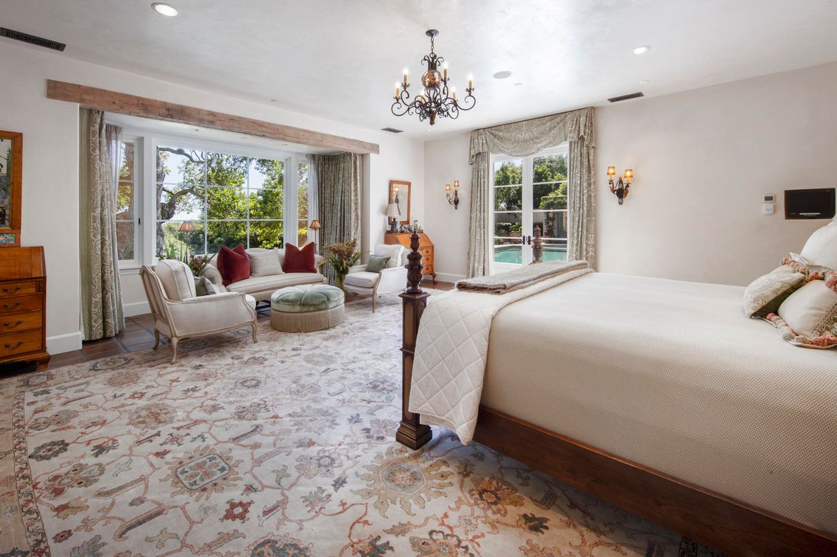 Bedroom, Chandelier, Interior, Recessed Lighting