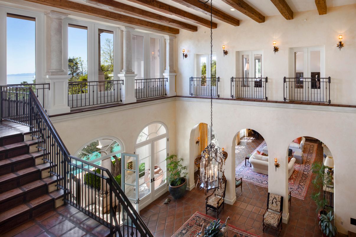 Interior, Pendant Lights, Water, Wooden Beams