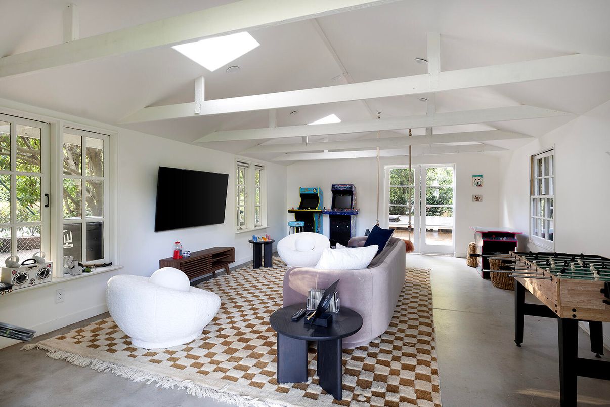 Game Room, Interior, Living room