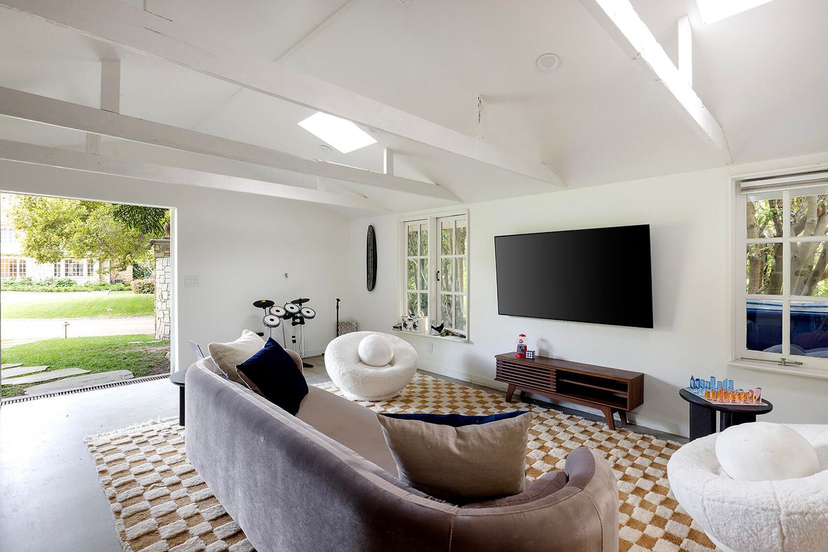 Interior, Living room