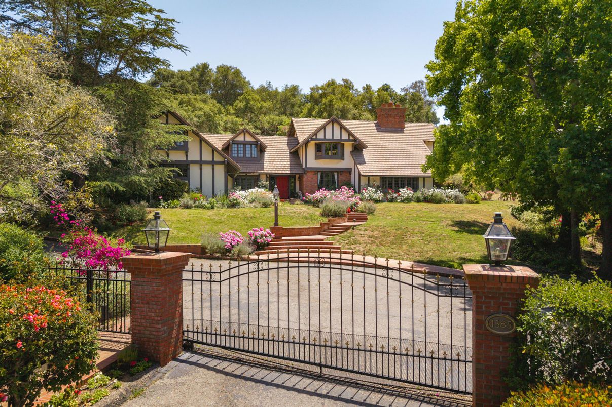Backyard, Exterior, Facade, Brick Facade, Tudor Revival