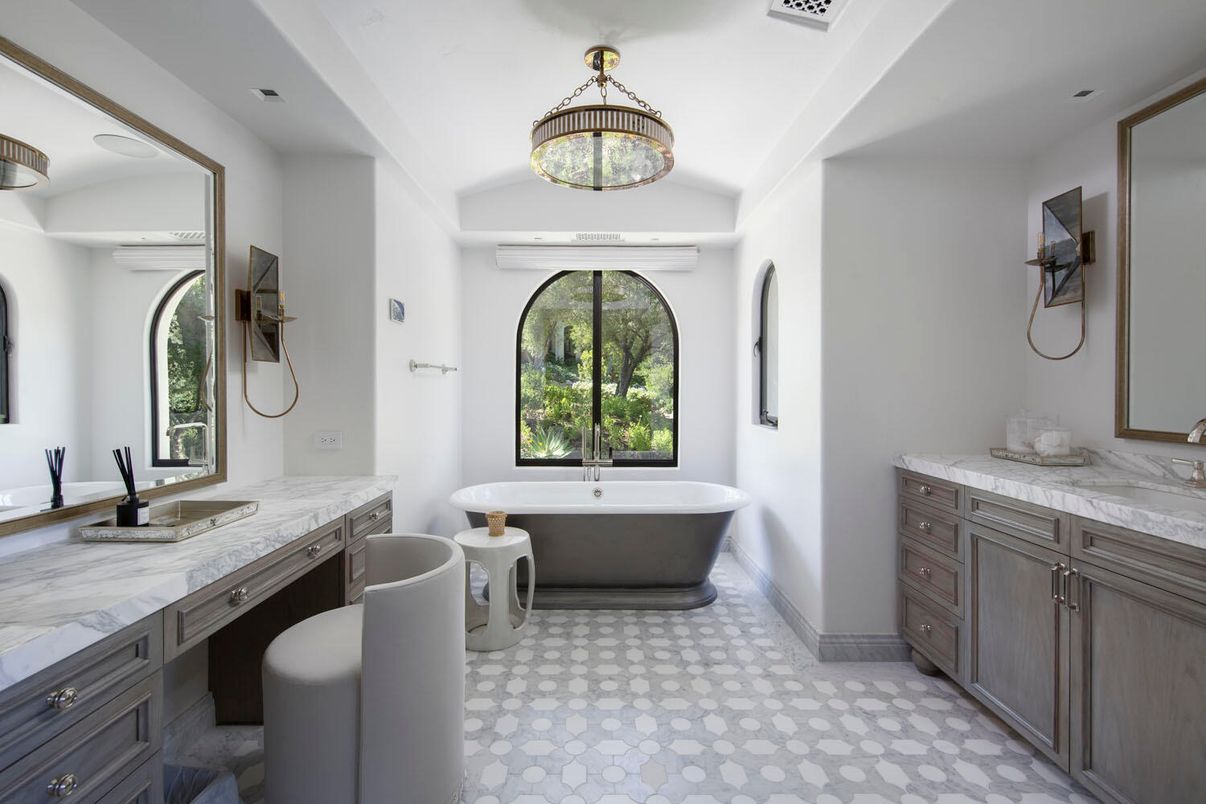 Bathroom, Dual Sink Vanities, Free Standing Baths, Interior, Recessed Lighting