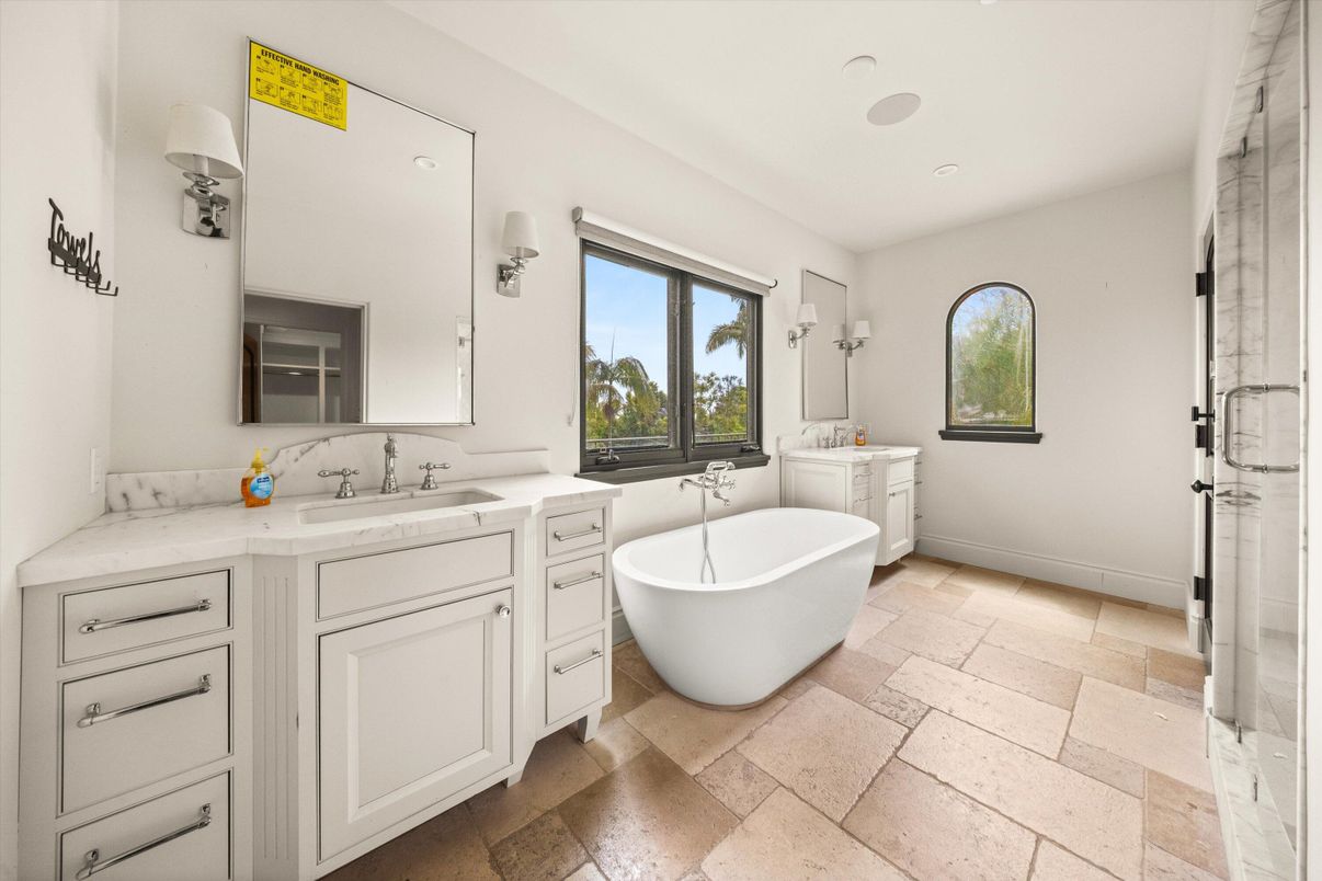 Bathroom, Dual Sink Vanities, Free Standing Baths, Interior, Recessed Lighting