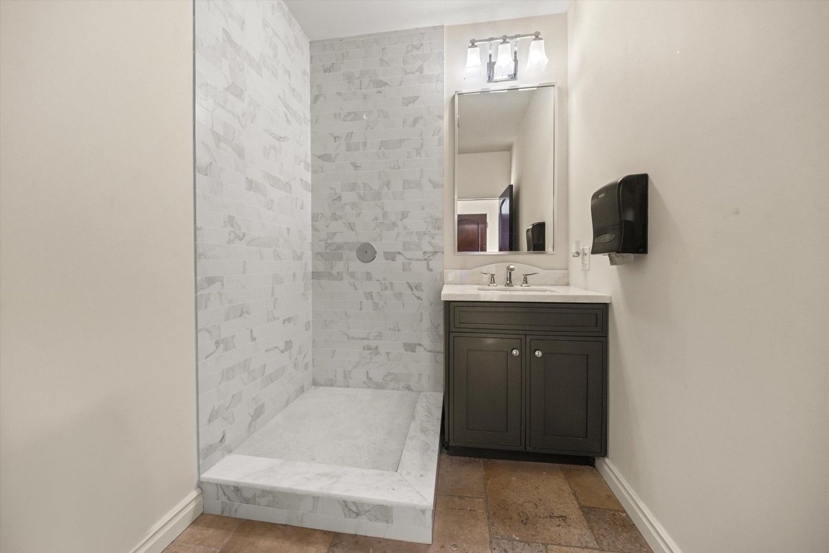 Bathroom, Interior, Marble Walls