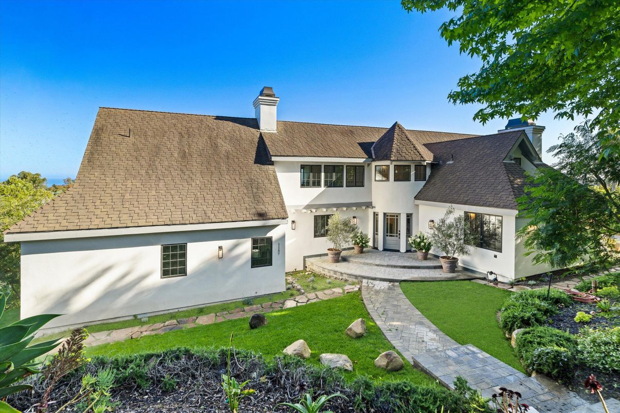 Exterior, Facade, French Provincial