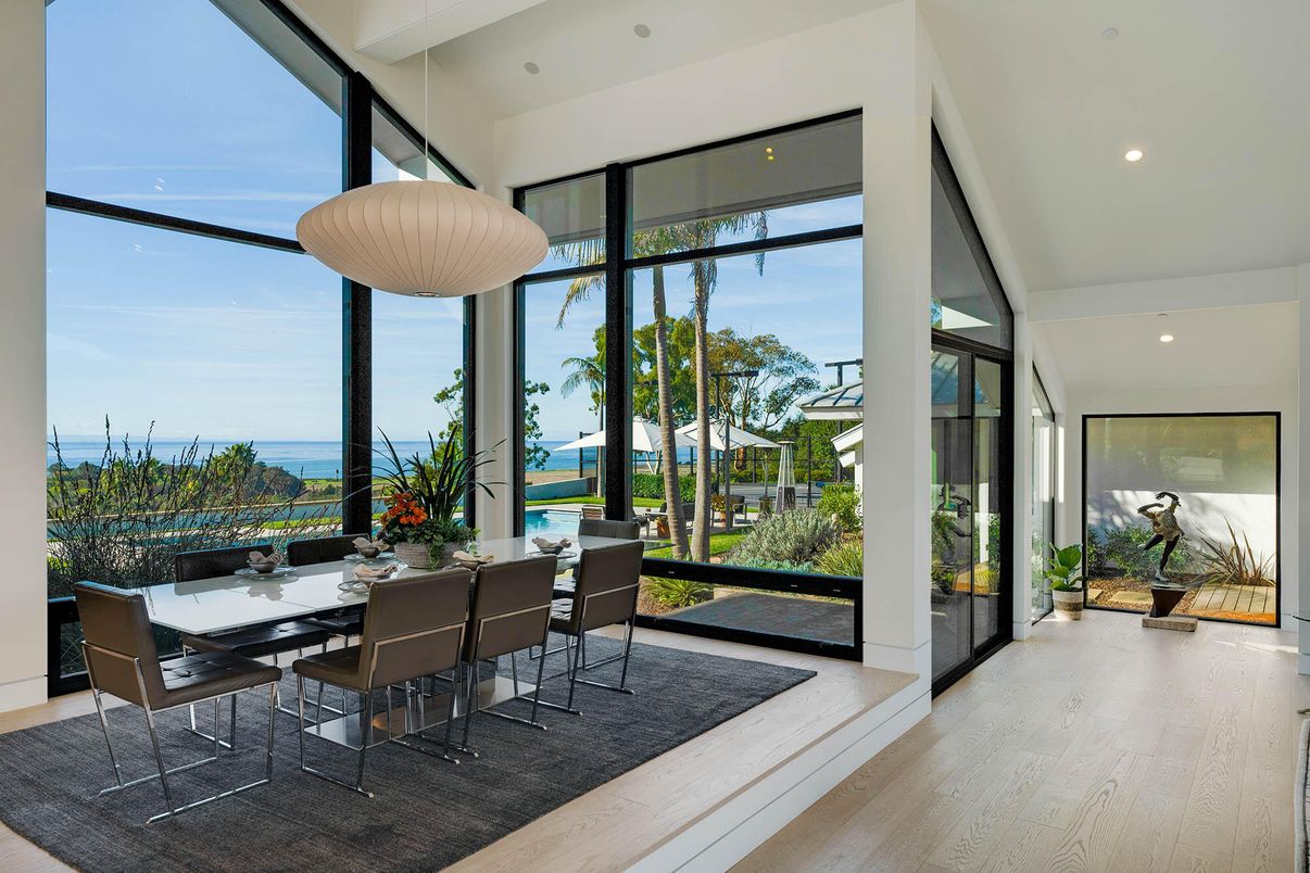 Dining room, Interior, Pendant Lights, Recessed Lighting, Water, Wood Texture Flooring