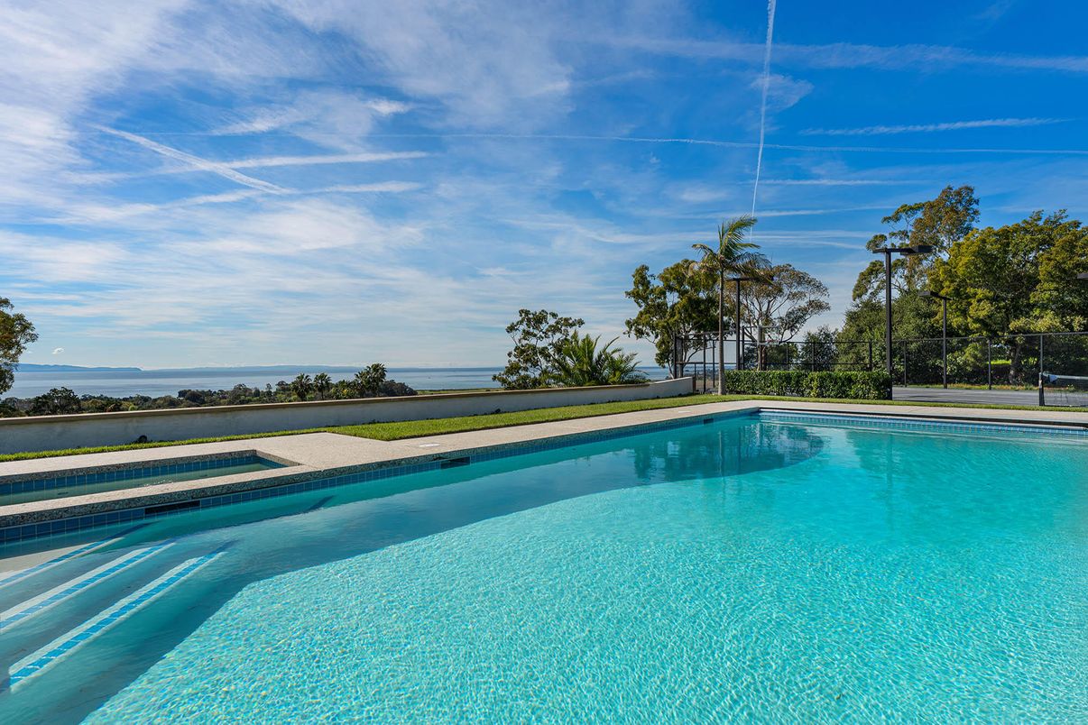 Exterior, Pool, Water