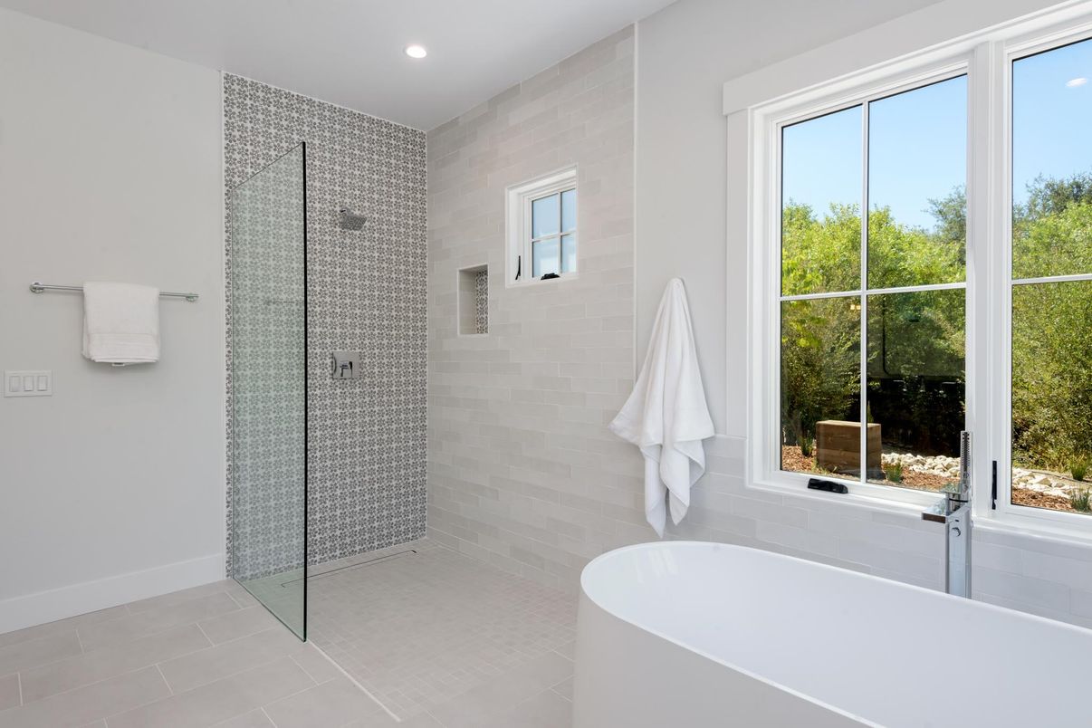 Bathroom, Free Standing Baths, Glass Shower, Interior, Recessed Lighting