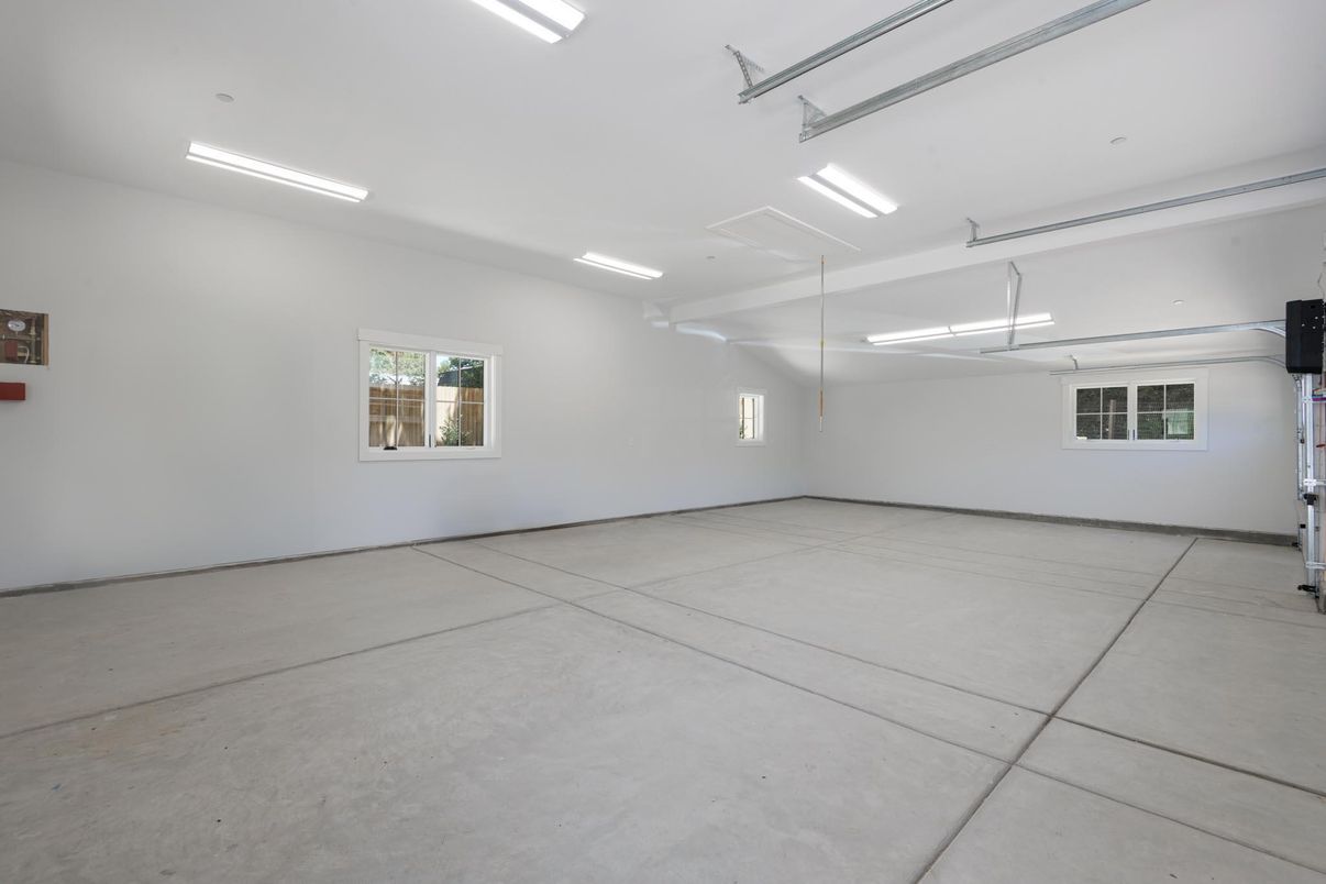 Garage, Interior, Recessed Lighting