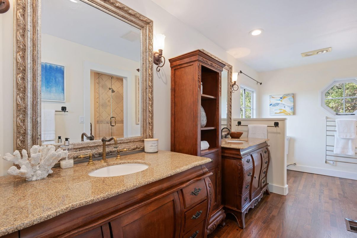 Bathroom, Interior, Recessed Lighting, Wood Texture Flooring