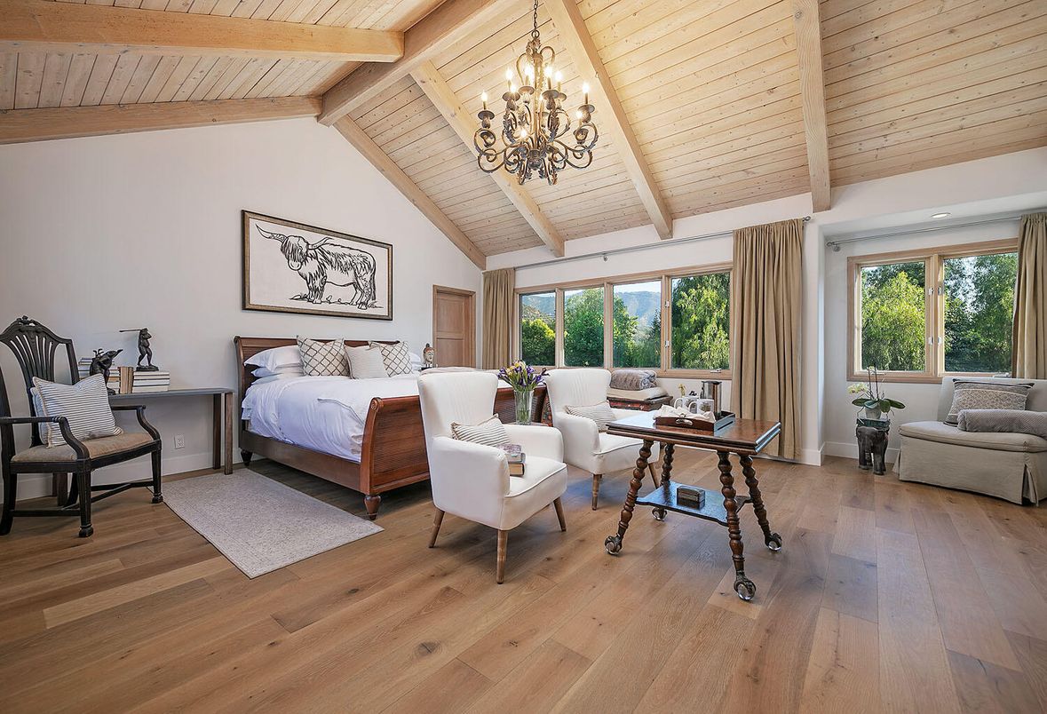 Bedroom, Chandelier, Home Office, Interior, Wooden Beams, Wooden Ceilings, Wood Texture Flooring