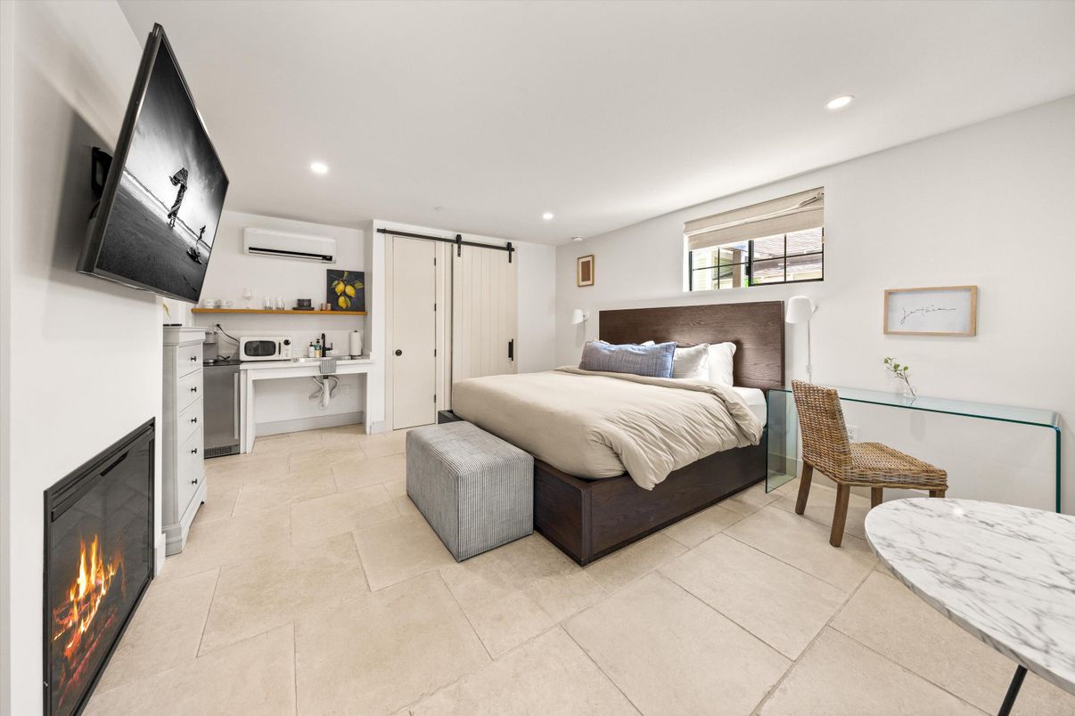 Bedroom, Fireplace, Interior, Recessed Lighting