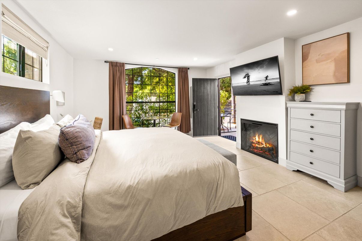 Bedroom, Fireplace, Interior, Recessed Lighting