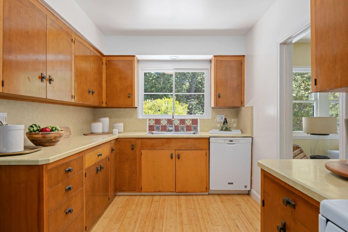 Interior, Kitchen, Wood Texture Flooring