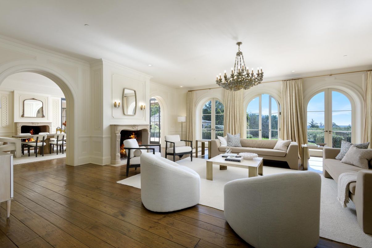 Chandelier, Dining room, Fireplace, Interior, Living room, Recessed Lighting, Wood Texture Flooring