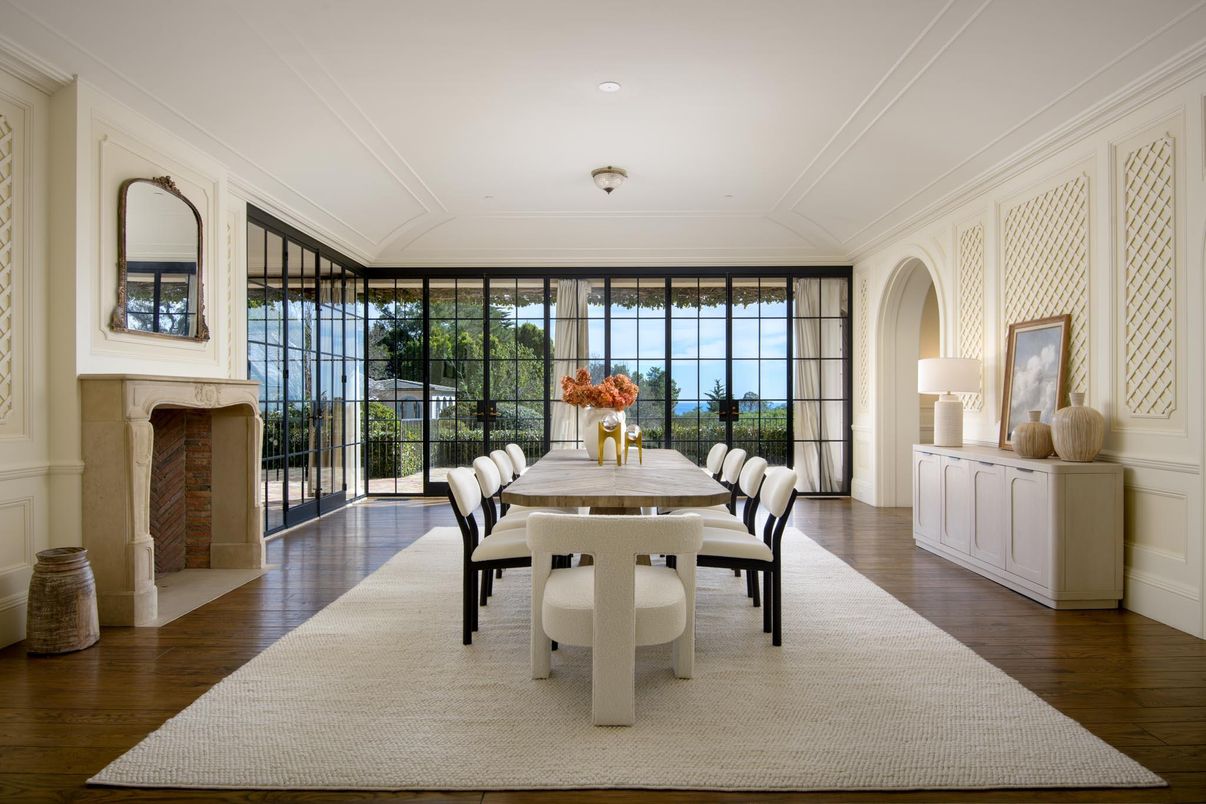 Dining room, Fireplace, Interior, Recessed Lighting, Wood Texture Flooring