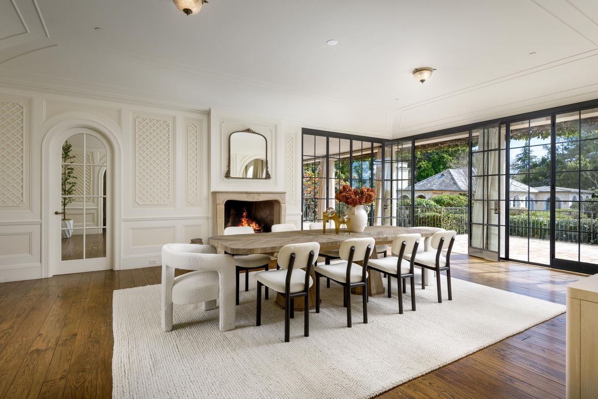 Dining room, Fireplace, Interior, Recessed Lighting, Wood Texture Flooring