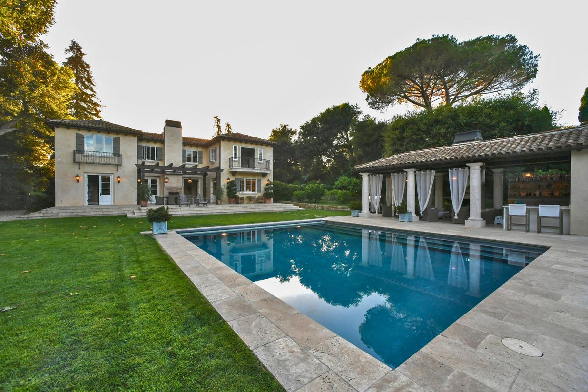 Backyard, Exterior, Pool