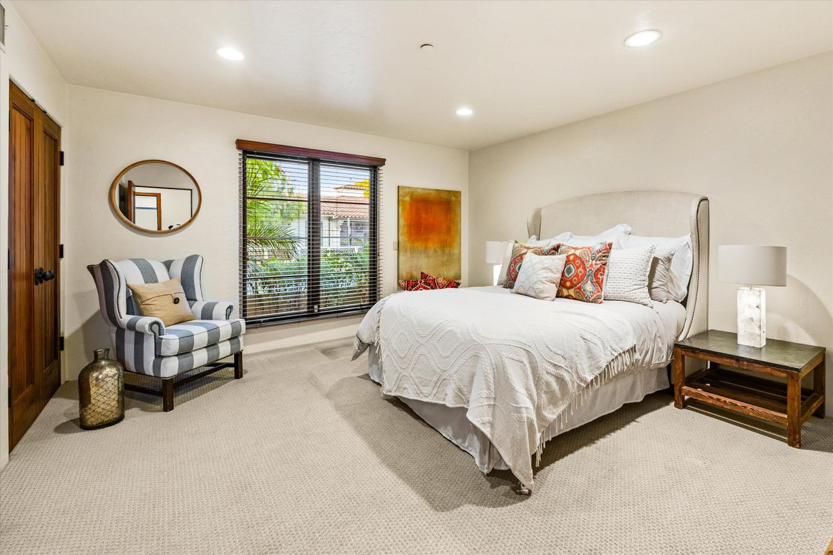 Bedroom, Interior, Recessed Lighting