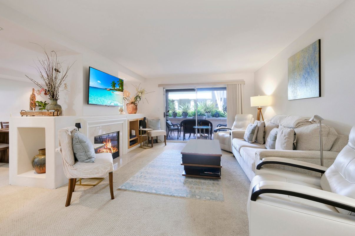 Dining room, Fireplace, Interior, Living room