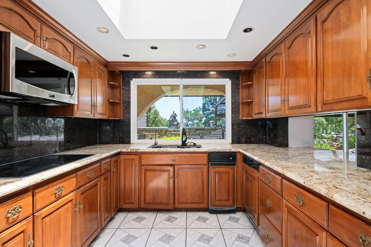 Interior, Kitchen, Recessed Lighting