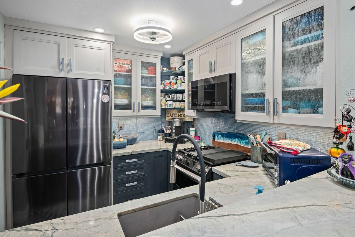Interior, Kitchen, Recessed Lighting