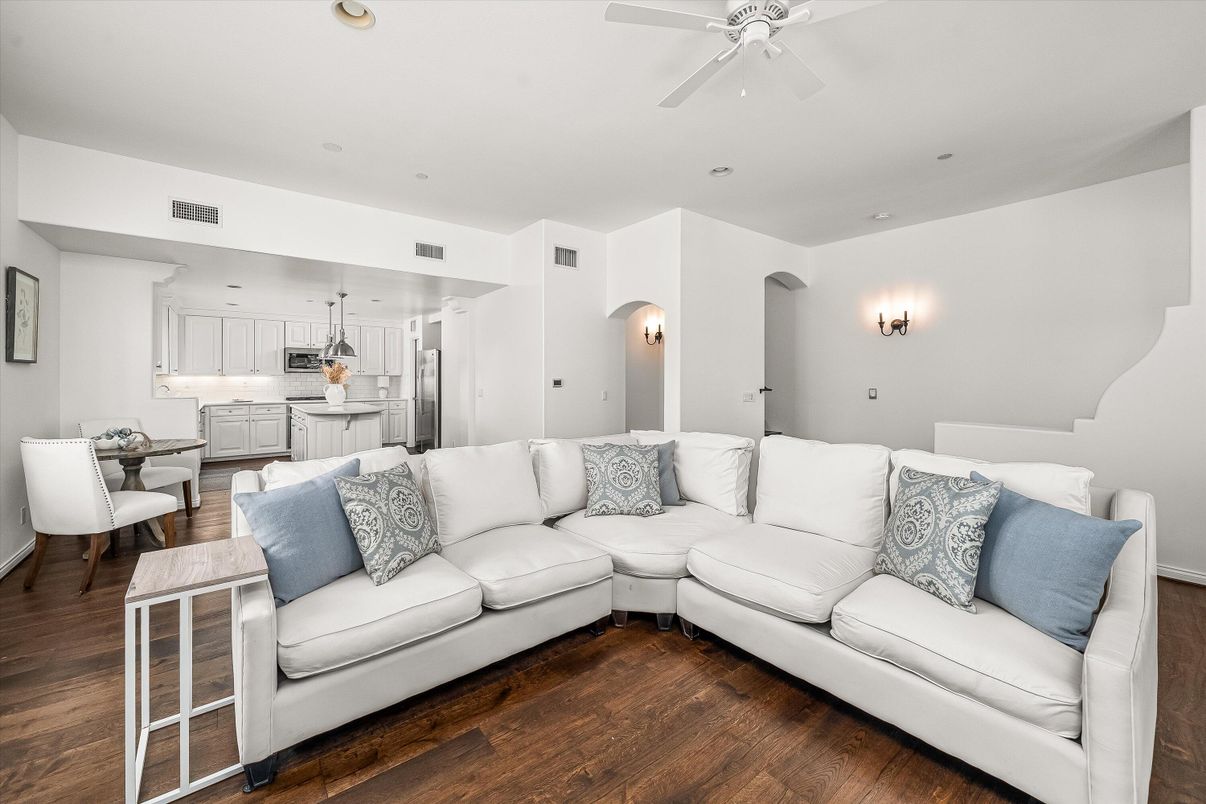Dining room, Interior, Kitchen, Living room, Pendant Lights, Recessed Lighting, Wood Texture Flooring