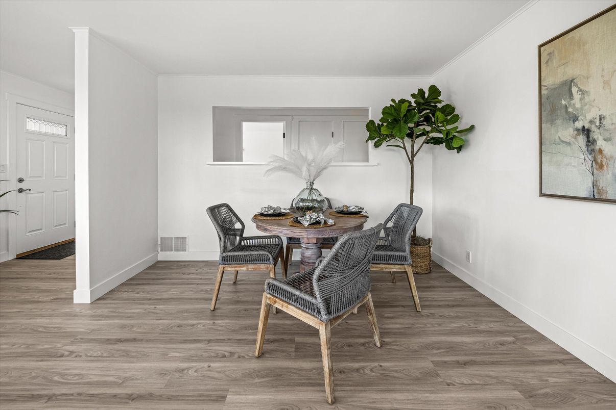 Dining room, Interior, Wood Texture Flooring