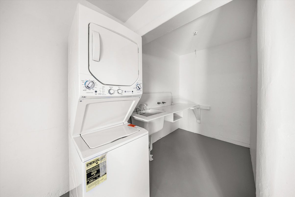 Interior, Utility Closets, Washer