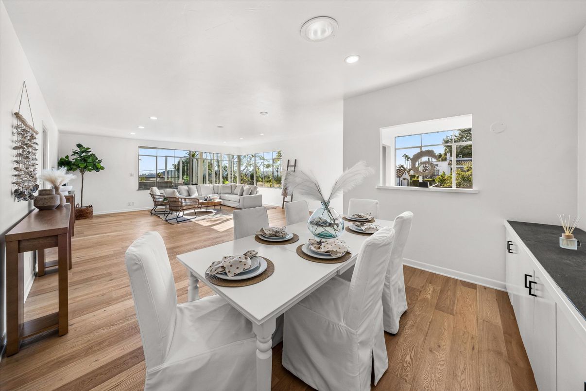 Dining room, Interior, Living room, Recessed Lighting, Wood Texture Flooring