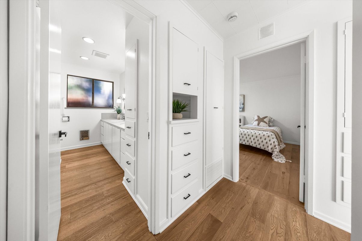 Bathroom, Bedroom, Interior, Recessed Lighting, Wood Texture Flooring