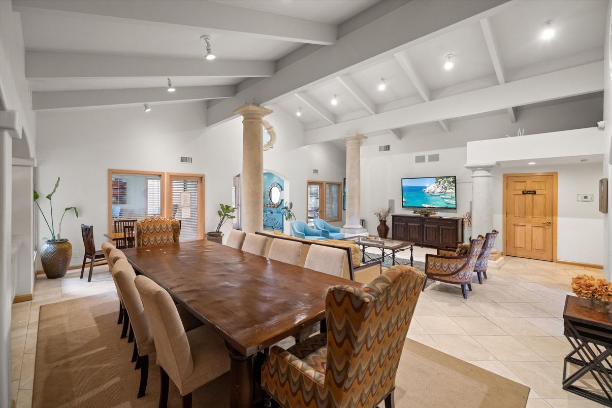 Dining room, Interior, Living room, Recessed Lighting